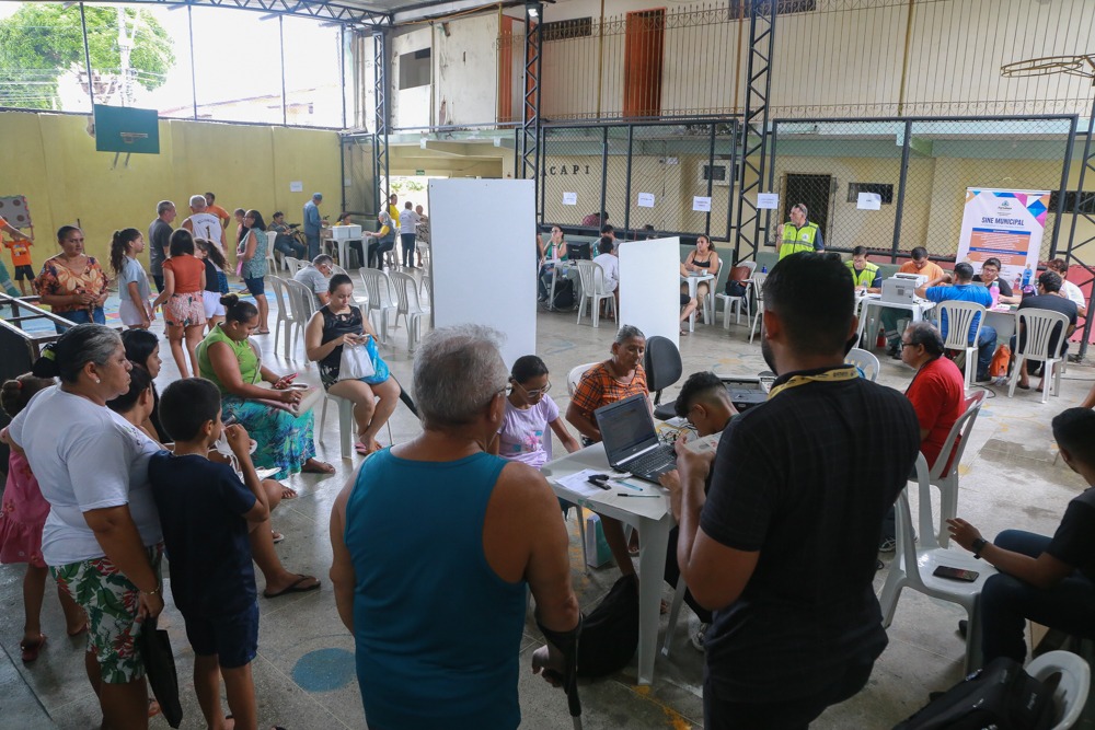 atendimento de pessoas no projeto Regional 6 Cidadã